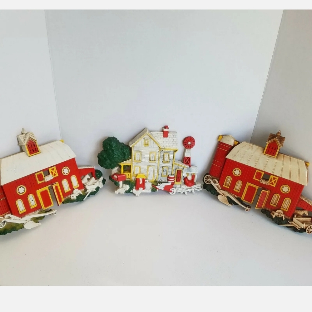 VTG Homco Dart 3D Wall Art Plaque Farm House Red Barn Country Decor Hanging 1973